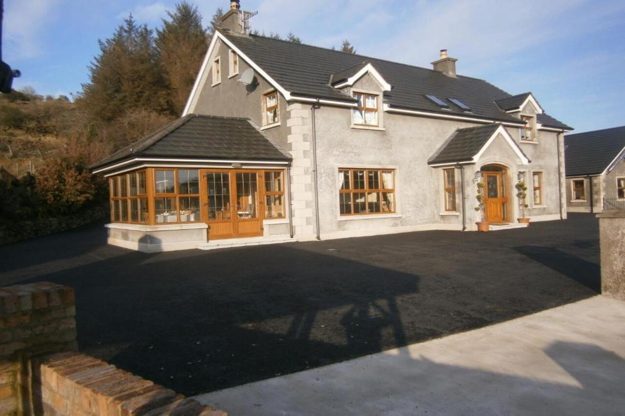 Glenn Eireann House Bed & Breakfast Cushendall Exterior photo