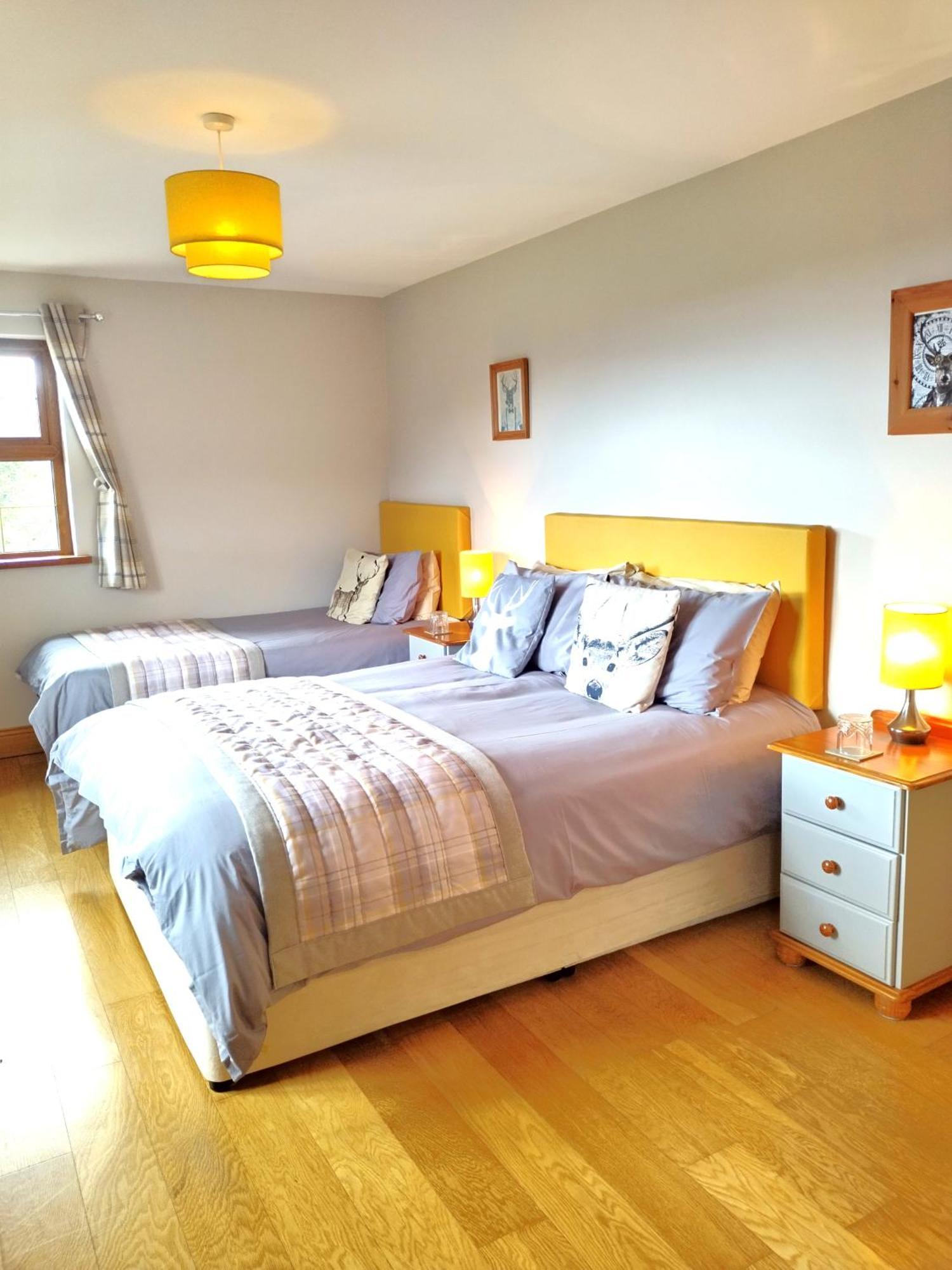 Glenn Eireann House Bed & Breakfast Cushendall Exterior photo