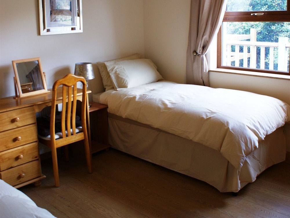 Glenn Eireann House Bed & Breakfast Cushendall Exterior photo